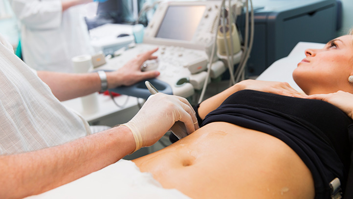 Woman experiencing ectopic pregnancy