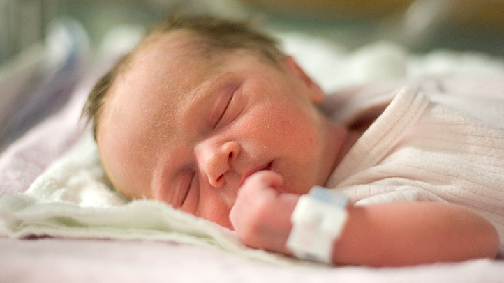 newborn baby sleeping weight gain loss average newborn weight