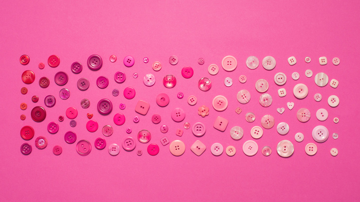 sore throat in kids, gradient of dark and light pink buttons on a pink background