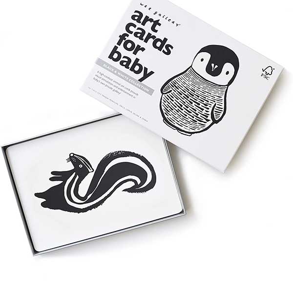 Best Toys for Newborns - Wee Gallery Black and White Flashcards